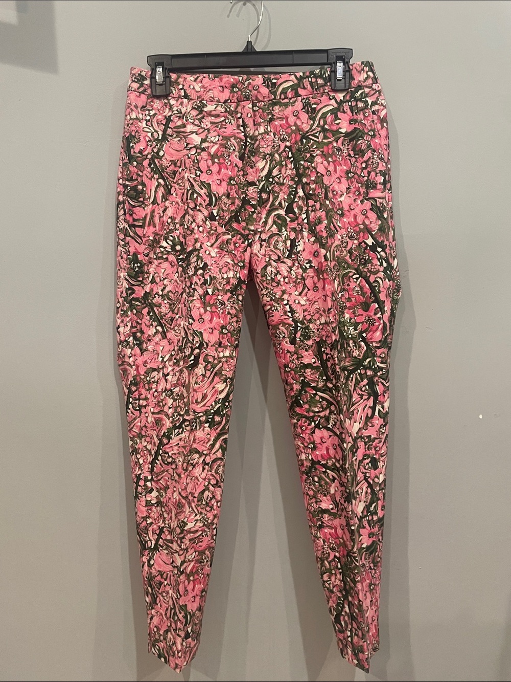 Pink floral H&M ladies super cute pants size 4